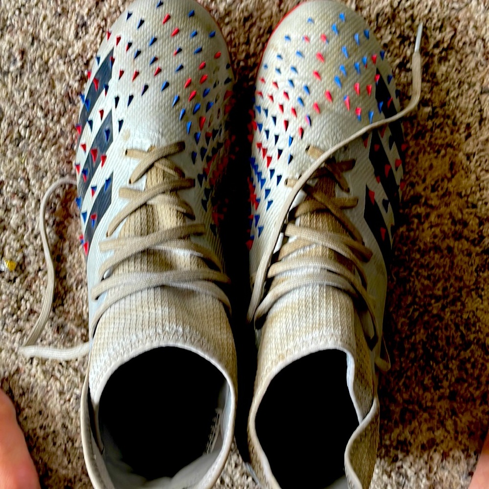 Adidas Mens Soccer Cleats size 9.5